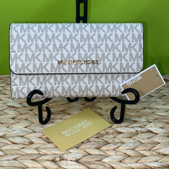 Michael Kors Jet Set Lg Tri-Fold Travel Wallet - Picture 1 of 4